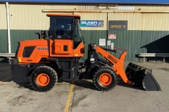 1-1600-w-main-shots-5