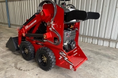 T15-Tracked-Mini-Skid-Steer-Loader-19