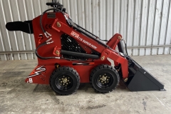 T15-Tracked-Mini-Skid-Steer-Loader-4